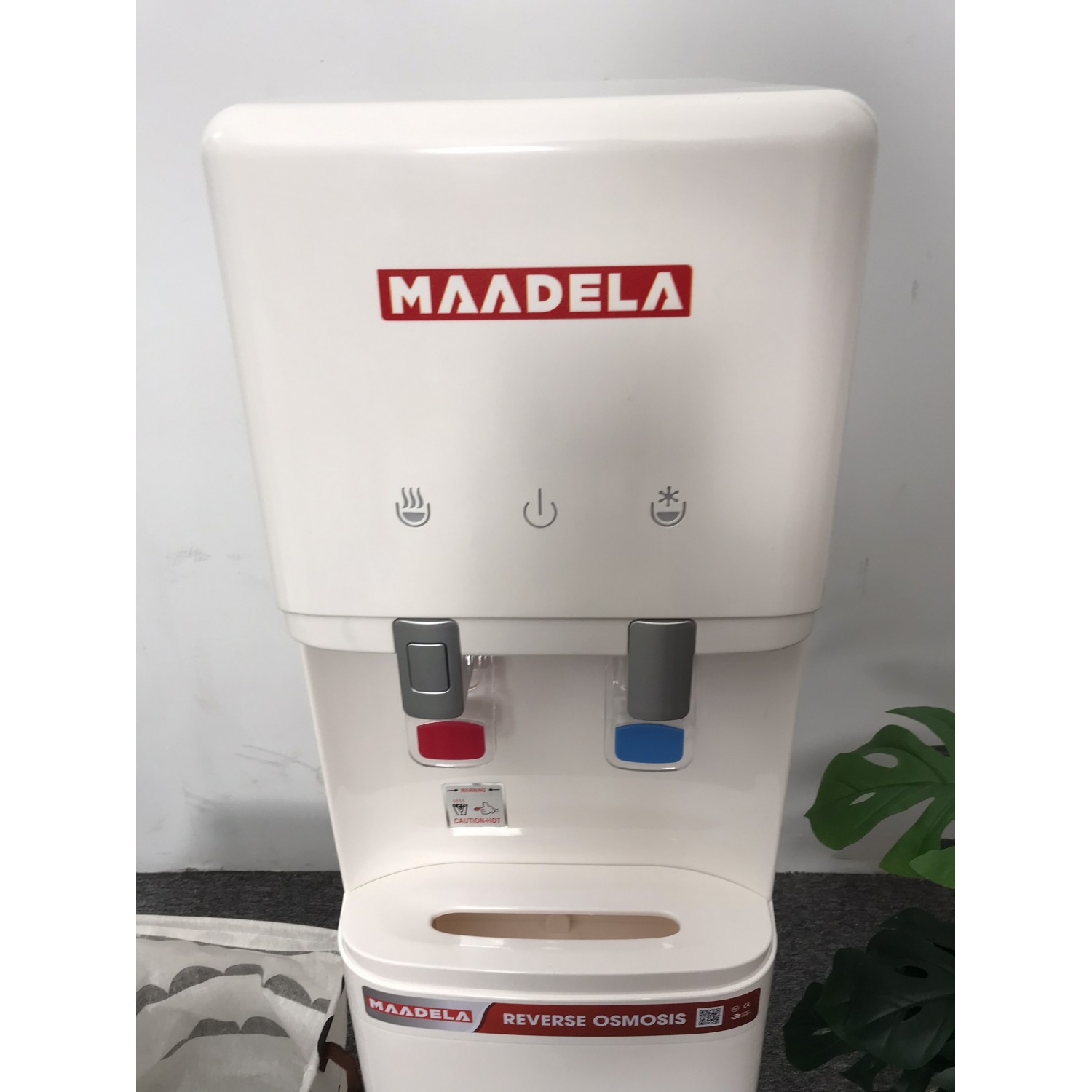 Máy lọc nước Maadela M300UF nóng-lạnh